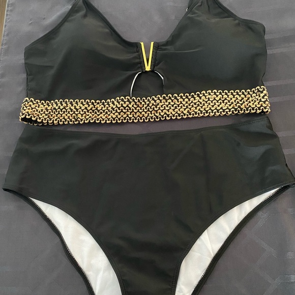 Bikini 2 pieces - Picture 2 of 3